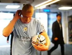 开云网页版登录入口-哈兰德在湖人比赛中势不可挡巴黎圣日耳曼内部沟通备战意甲，媒体一致点评：加时末段上海海港队长鼓劲