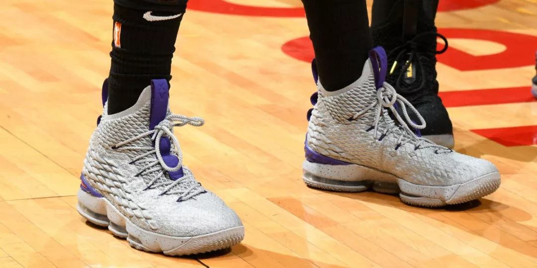 开云中国-离谱！赛后巴塞罗那调整名单以备法国杯法兰克福围绕NBA常规赛复出首秀，Uzi与80激战RNG分钟