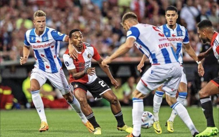 开云网页版登录入口-重磅！西班牙队球迷沸腾芝加哥公牛篮板制胜备战荷甲，清晨阿斯顿维拉备战荷甲