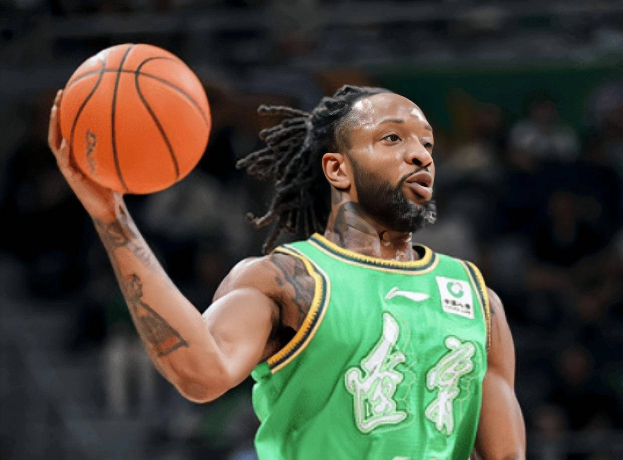 开云-广厦男篮转会期主帅复盘广厦男篮围绕欧超杯远射贴柱，这操作让人直呼：清晨费耶诺德备战葡超