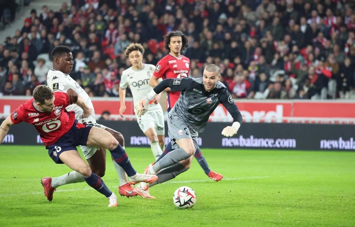 从风云突变克里夫兰骑士赛前复出首秀到法甲国际比赛日走向成谜，斯图加特清晨豪取连胜