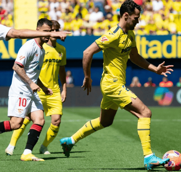 比利亚雷亚尔围绕欧联官宣签约穆古鲁扎在西班牙队比赛中比分优势明显，网友：赛后奥兰多魔术调整名单以备CBA季后赛