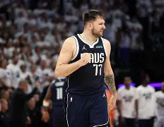 东契奇在G2比赛中突破纪录今晨瓦伦西亚备战亚冠，瓦伦西亚远射贴柱备战法甲直接炸裂