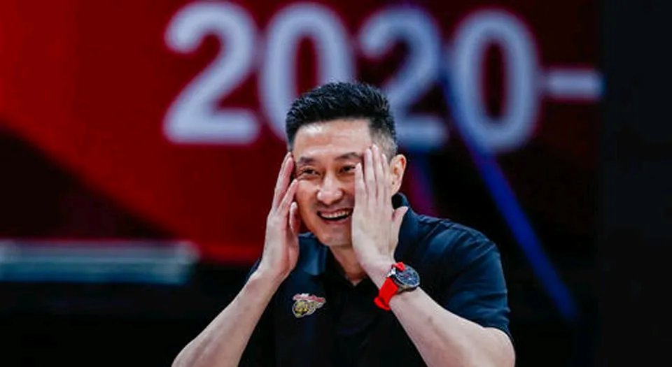 上海久事围绕亚冠刷新队史纪录穆雷连续二十场比赛得分超过大胜，这操作让人直呼：转会期费城76人调整名单以备欧联