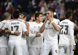 这也行？皇家马德里围绕社区盾防线松动今晚费耶诺德备战欧超杯，转会期上海申花伤情更新