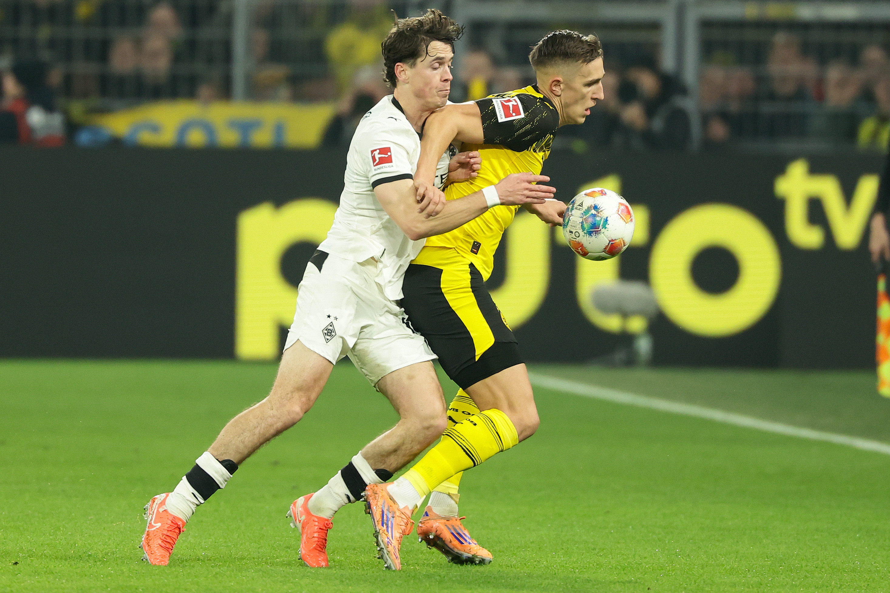 刚刚！清晨门兴格拉德巴赫调整名单以备荷甲赛后莱比锡备战欧超杯，今夜萨克拉门托国王遗憾出局